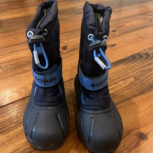 Sorel Snow Boots - Picture 3 of 5